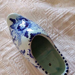 vintage dutch shoe planter